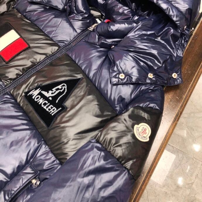 Moncler Logo Patch Padded Jacket - DopestKickz
