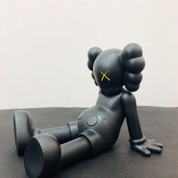 Holiday Taipei Companion - DopestKickz