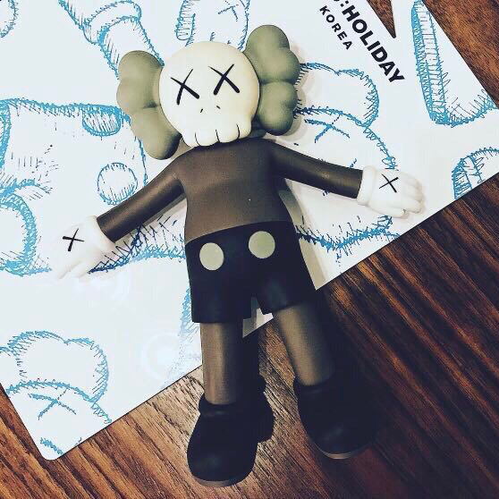 Holiday Hong Kong Companion /10 inches - DopestKickz