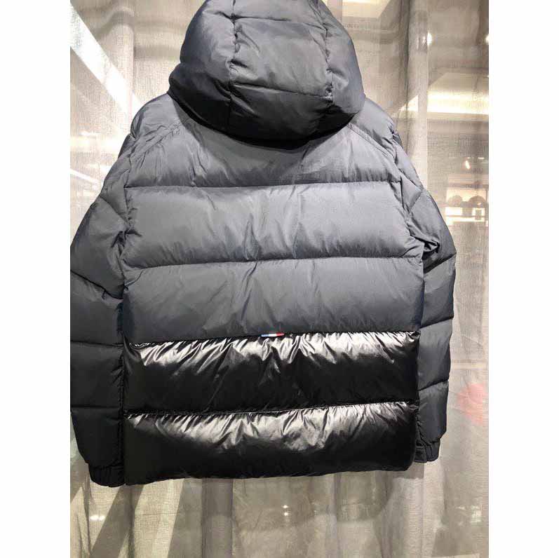 Moncler Maures Logo-print Quilted Down Jacket - DopestKickz
