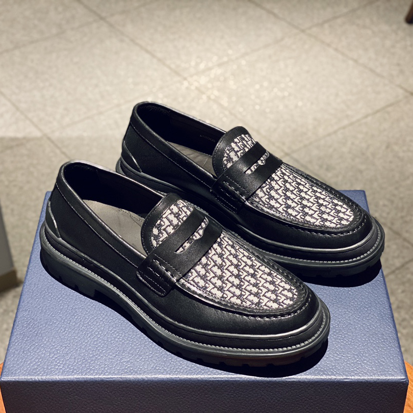 Dior  Oblique Explorer Loafer - DopestKickz
