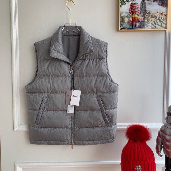 Dior Oblique Down Vest - DopestKickz