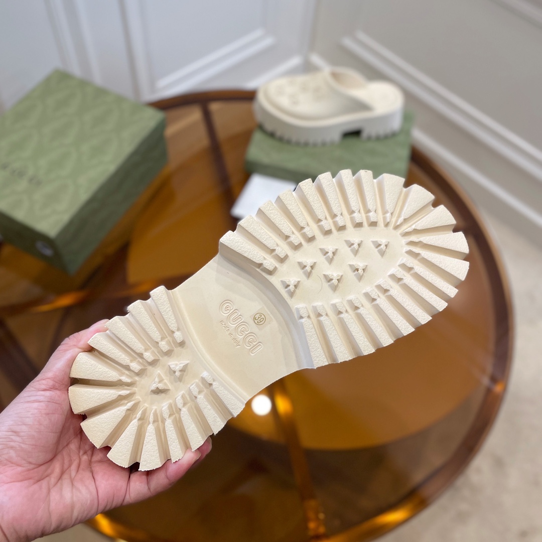 Gucci GG Slides - DopestKickz