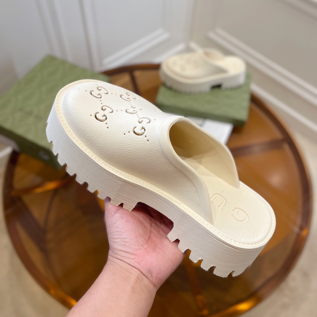 Gucci GG Slides - DopestKickz