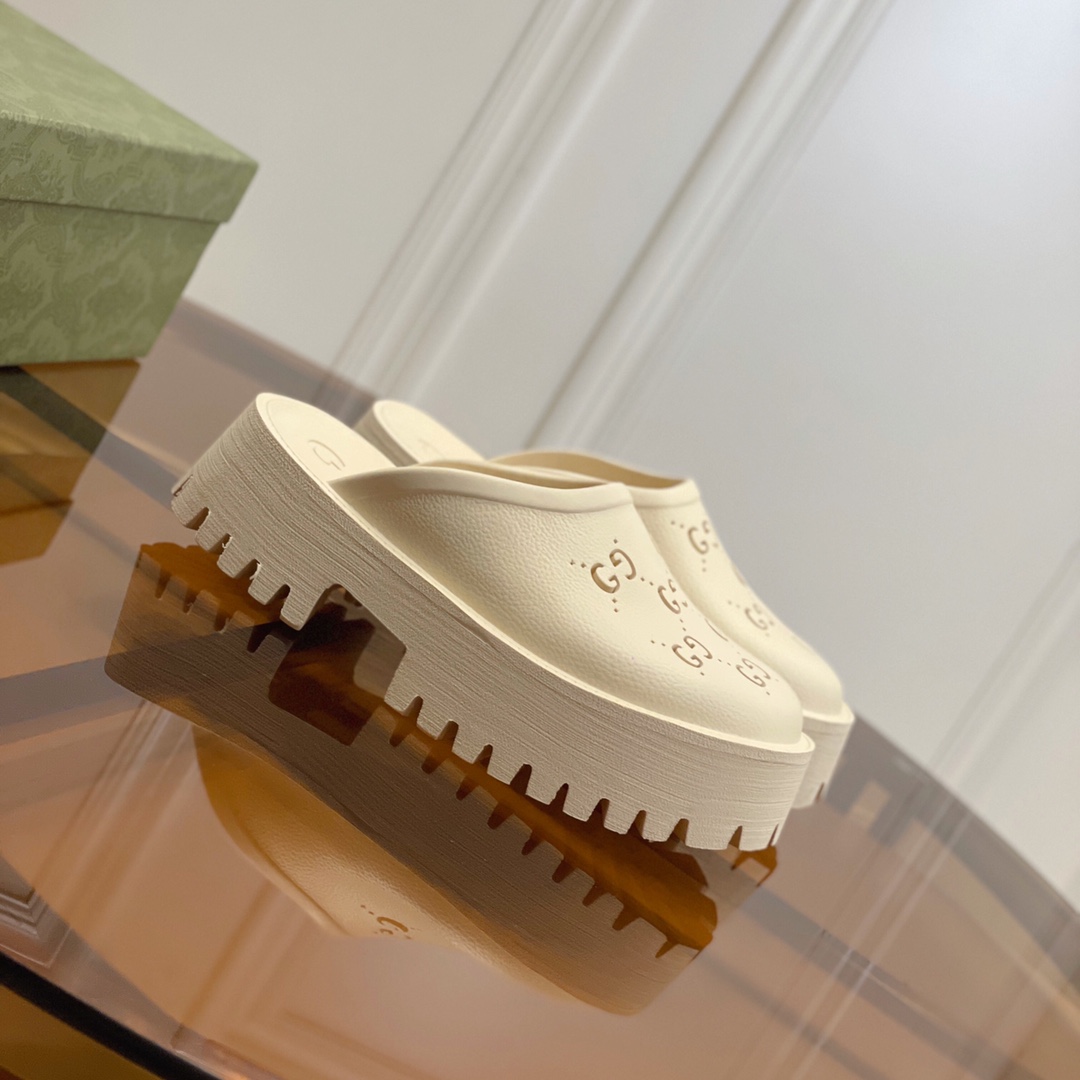 Gucci GG Slides - DopestKickz