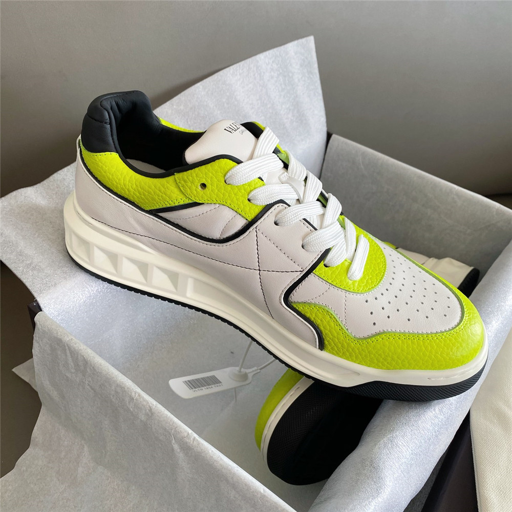 Valenti  Garavani One Stud Low-Top Sneaker In Nappa - DopestKickz