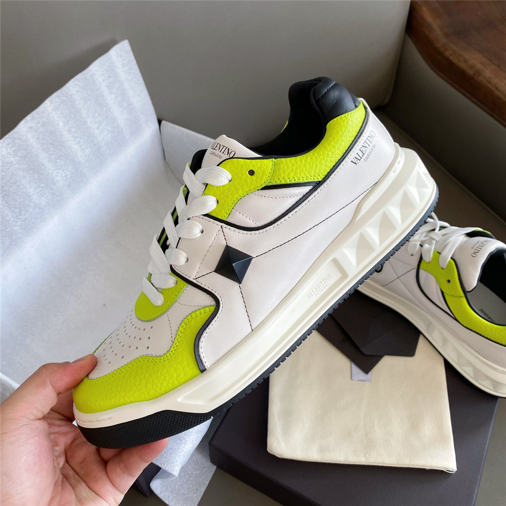 Valenti  Garavani One Stud Low-Top Sneaker In Nappa - DopestKickz