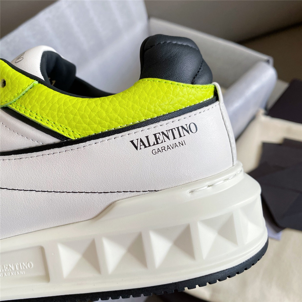 Valenti  Garavani One Stud Low-Top Sneaker In Nappa - DopestKickz