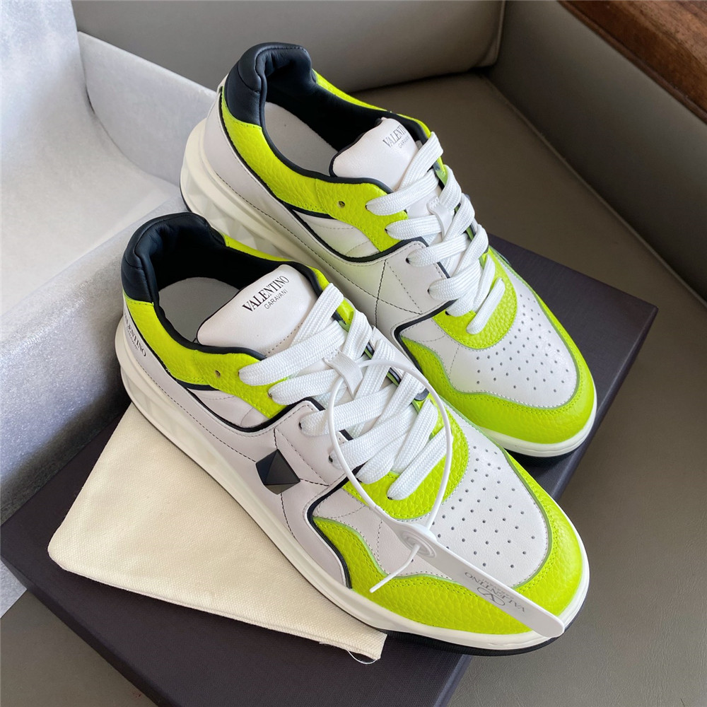 Valenti  Garavani One Stud Low-Top Sneaker In Nappa - DopestKickz