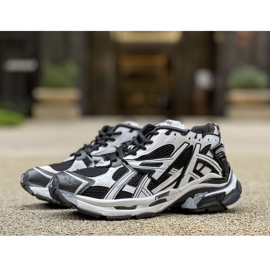 Balenciaga Men's Runner Trainers  In White - DopestKickz