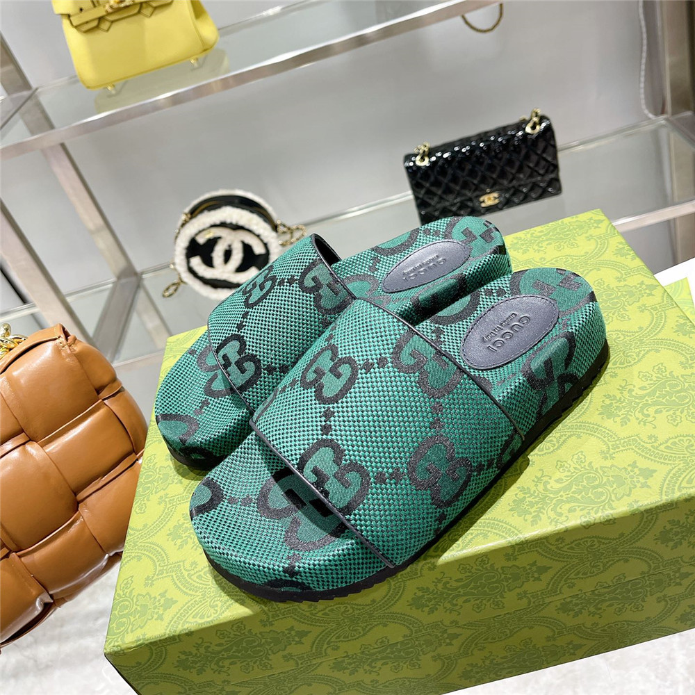 Gucci  Green GG Logo Slides - DopestKickz