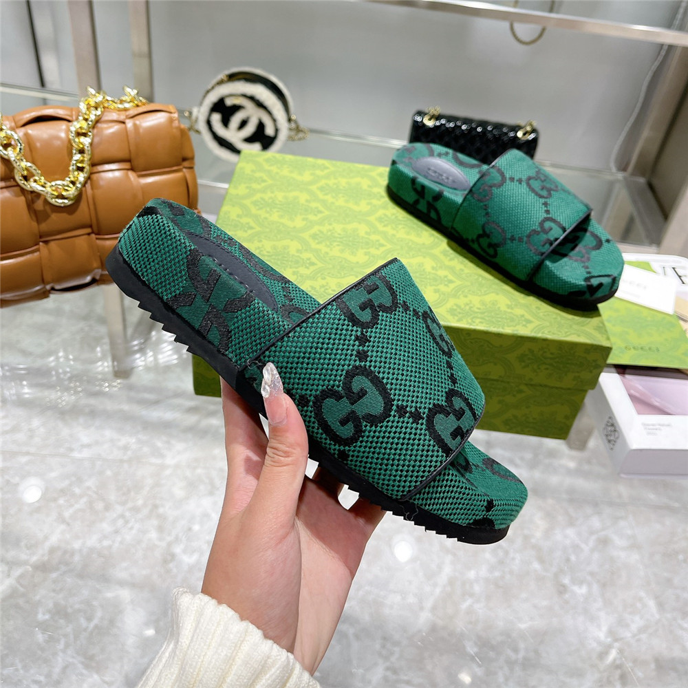 Gucci  Green GG Logo Slides - DopestKickz