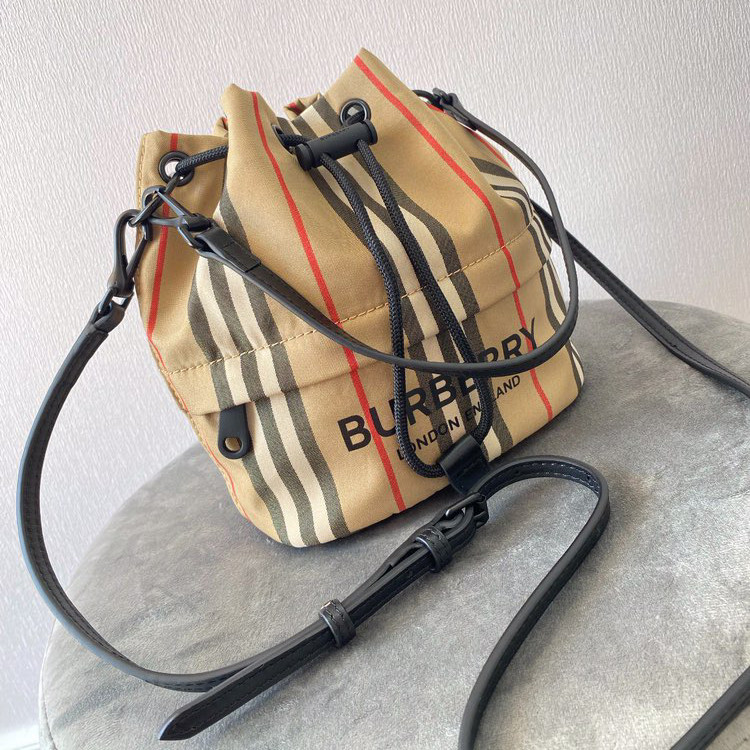 Burberry Shoulder Bag (Size 18*19.5*14cm) - DopestKickz