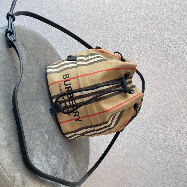 Burberry Shoulder Bag (Size 18*19.5*14cm) - DopestKickz