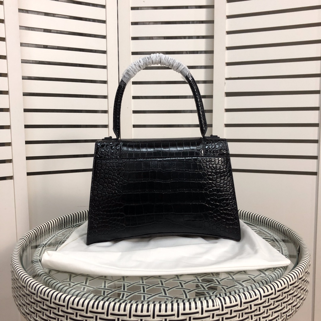 Balenciaga Women's Handbag - DopestKickz