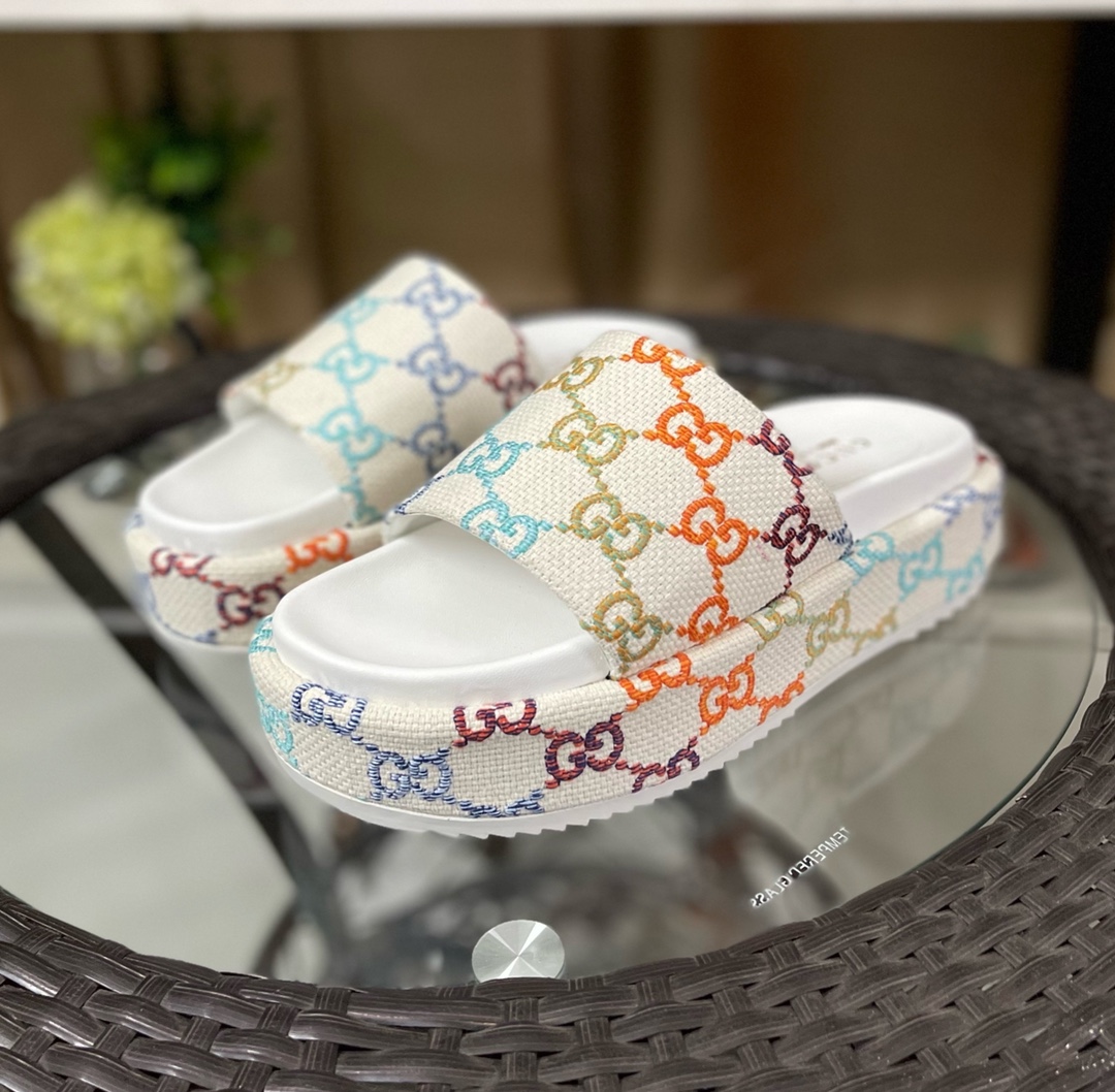 Gucci Women's Platform Slide Sandal - DopestKickz