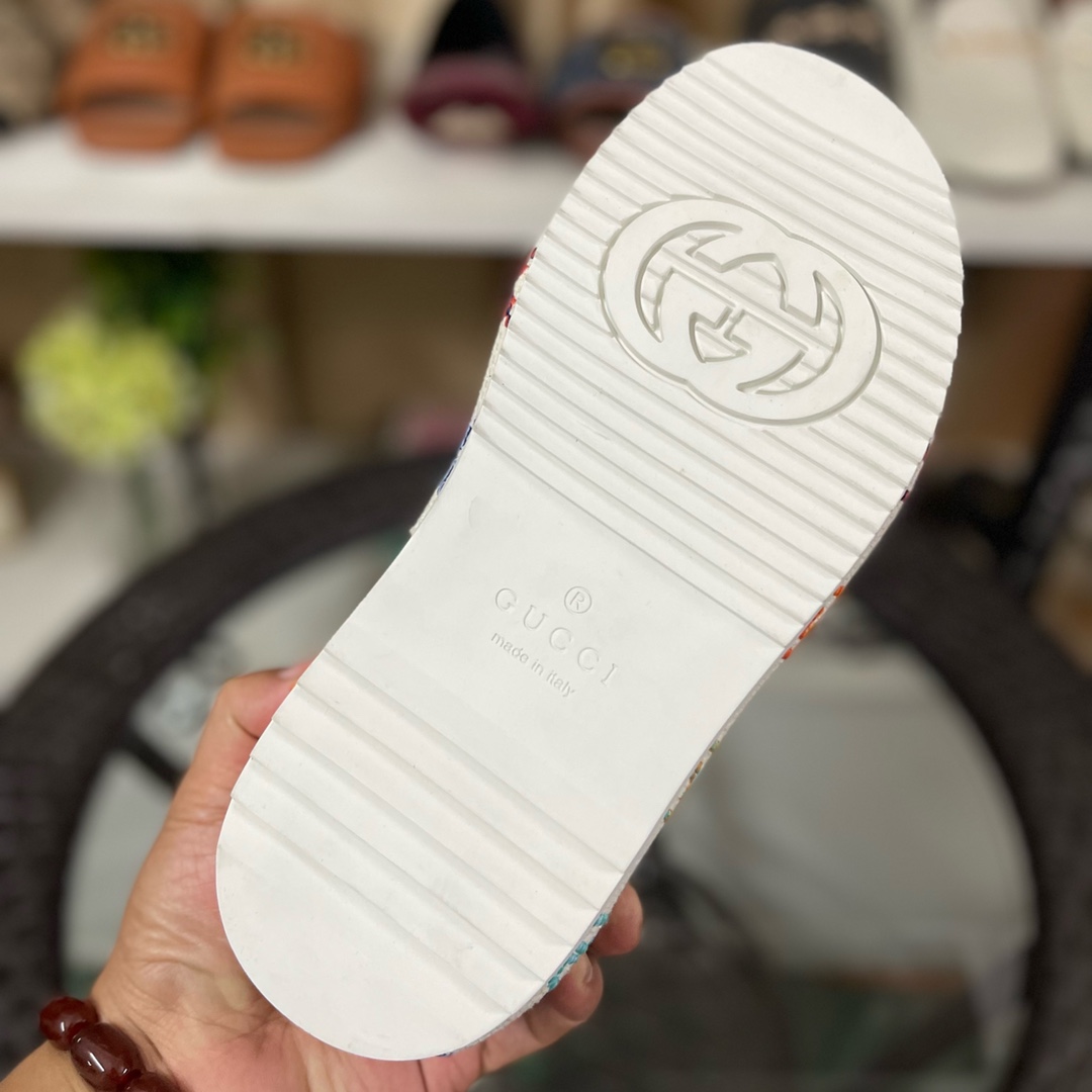 Gucci Women's Platform Slide Sandal - DopestKickz