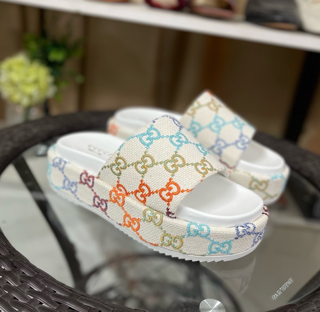 Gucci Women's Platform Slide Sandal - DopestKickz