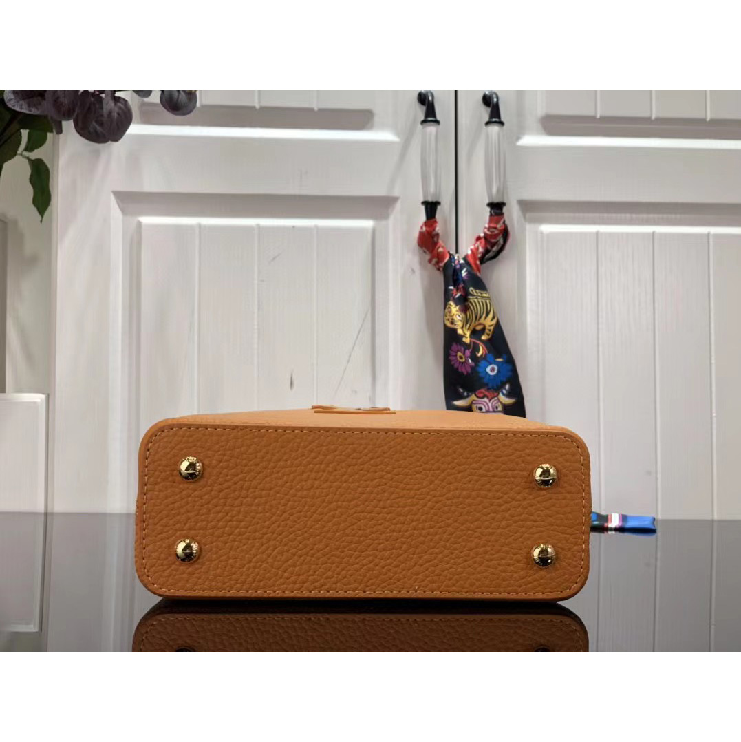 Louis Vuitton Capucines  Mini Handbag In Brown(21 x 14 x 8 cm) - DopestKickz