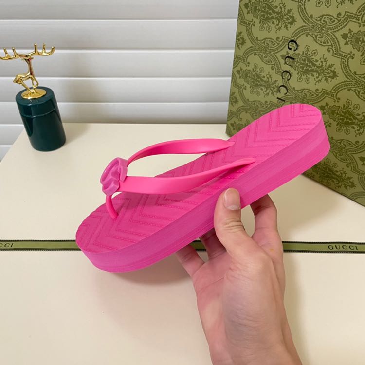 Gucci Thong Sandal With Double G - DopestKickz