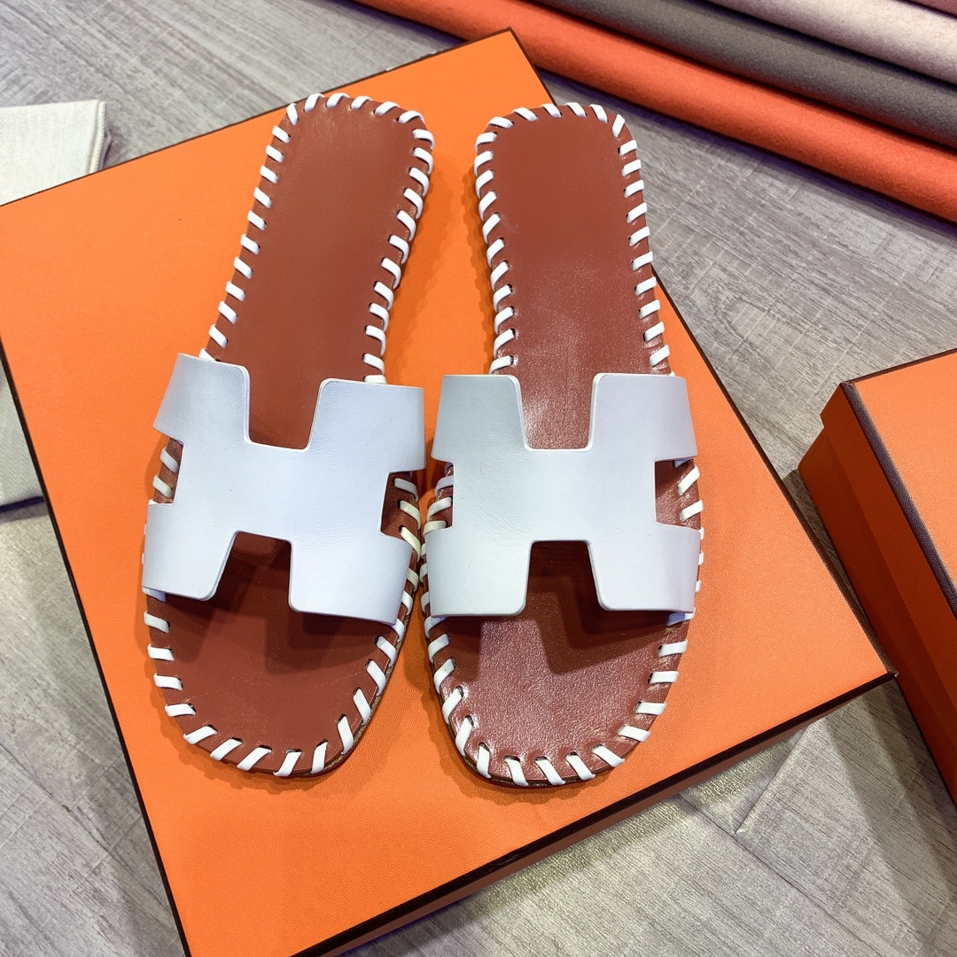 Hermes Leather Oran Sandals - DopestKickz