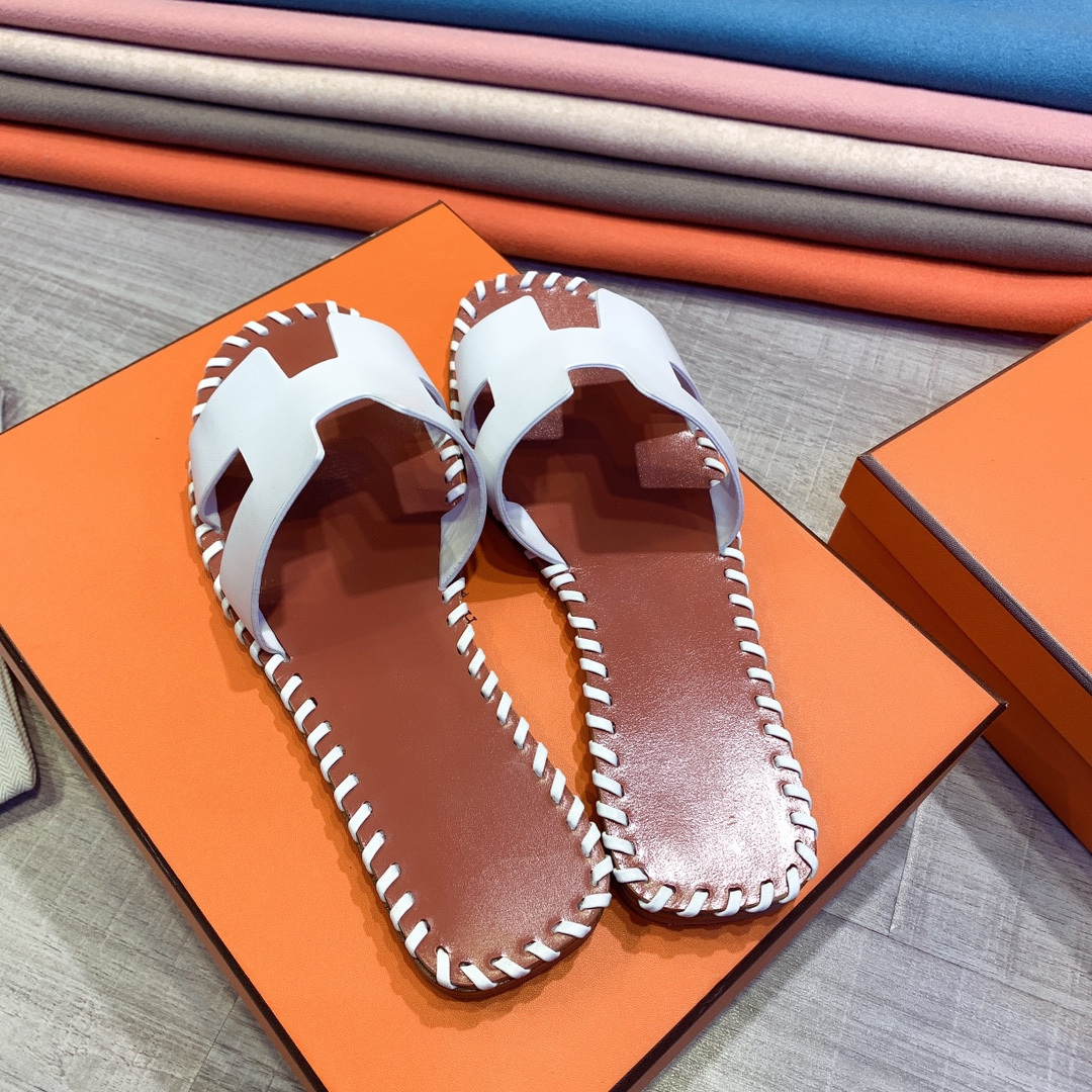 Hermes Leather Oran Sandals - DopestKickz