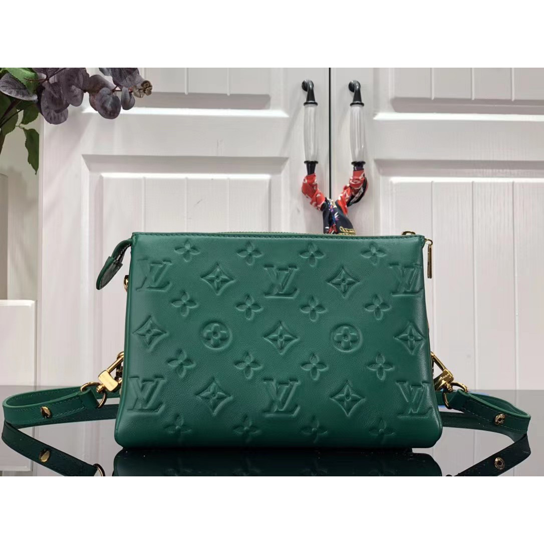 Louis Vuitton  BB Handbag （21 x 16 x 7cm） - DopestKickz