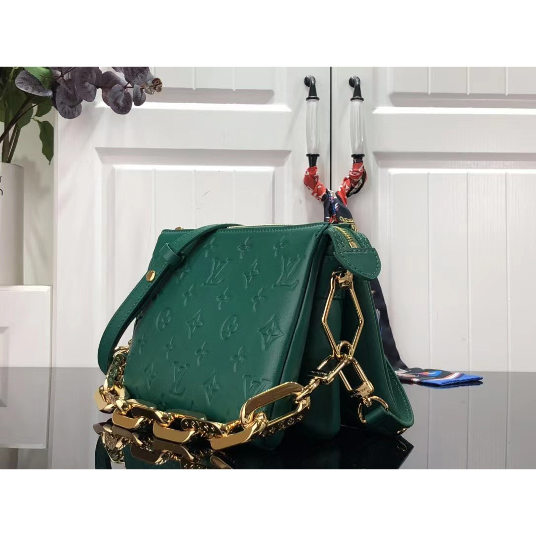 Louis Vuitton  BB Handbag （21 x 16 x 7cm） - DopestKickz