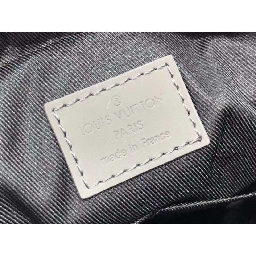 Louis Vuitton Duo Postman Bag(26 x 18.5 x 5CM） - DopestKickz
