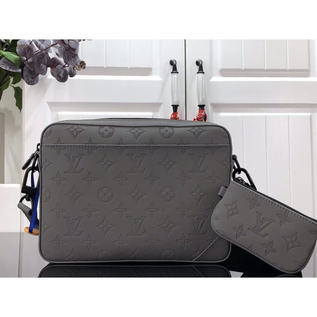 Louis Vuitton Duo Postman Bag(26 x 18.5 x 5CM） - DopestKickz