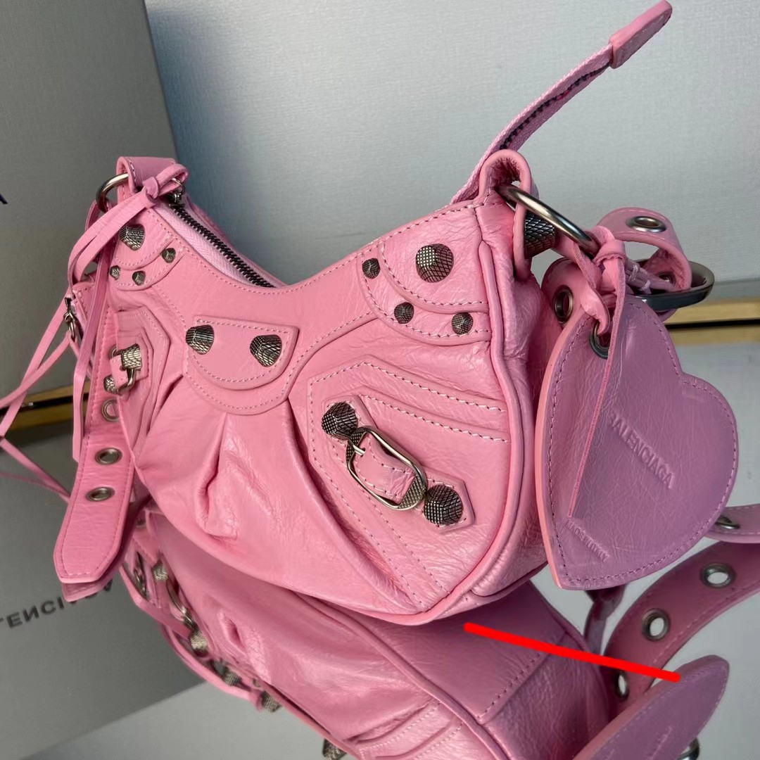 Balenciaga Women's Handbag（26-16-10cm） - DopestKickz