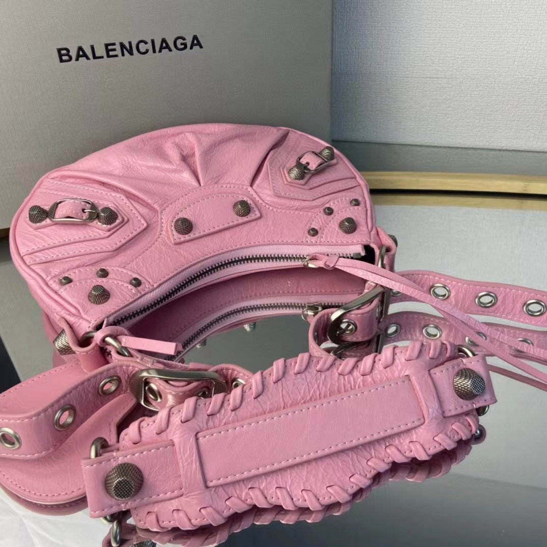 Balenciaga Women's Handbag（26-16-10cm） - DopestKickz