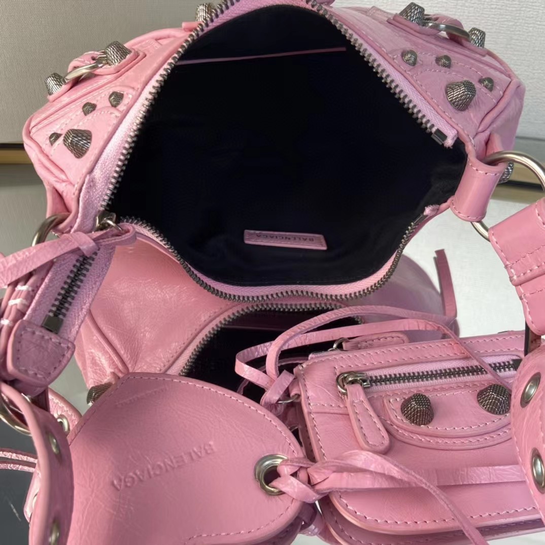 Balenciaga Women's Handbag（26-16-10cm） - DopestKickz