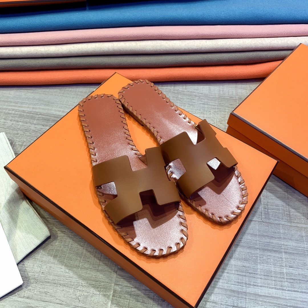 Hermes Leather Oran Sandals - DopestKickz