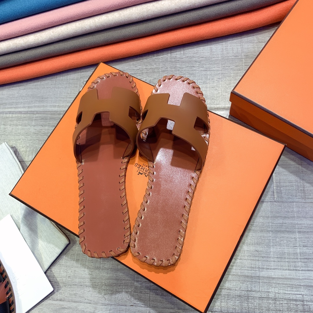 Hermes Leather Oran Sandals - DopestKickz