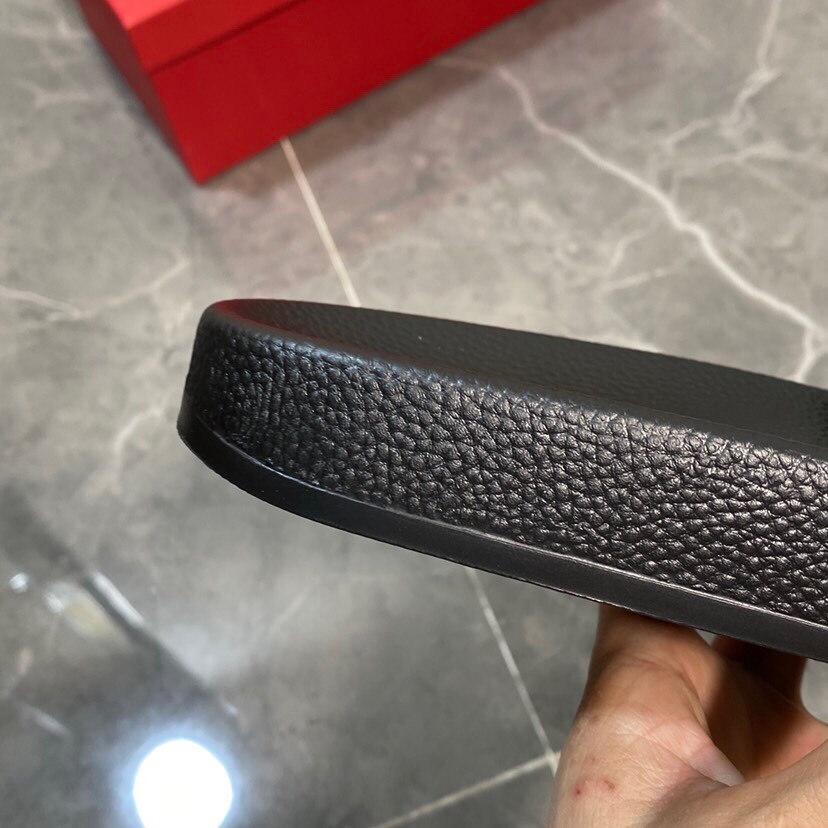 Valenti Garavani Summer V Logo Singature Sandal In Green - DopestKickz