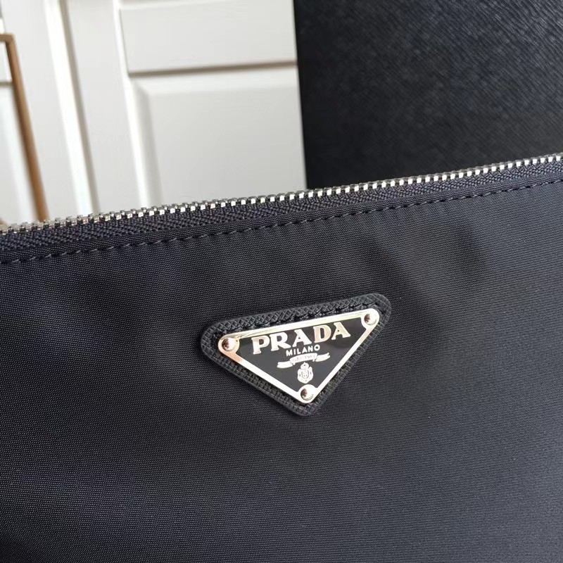 Prada Flat Pouch Black   28-18-1CM - DopestKickz