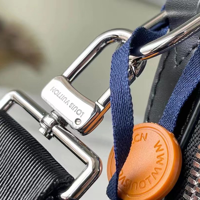 Louis Vuitton Pochette Steamer Handbag(27-18-7 CM) - DopestKickz