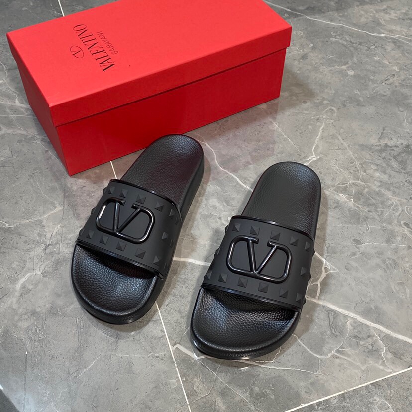 Valenti Garavani Summer V Logo Singature Sandal In Black - DopestKickz