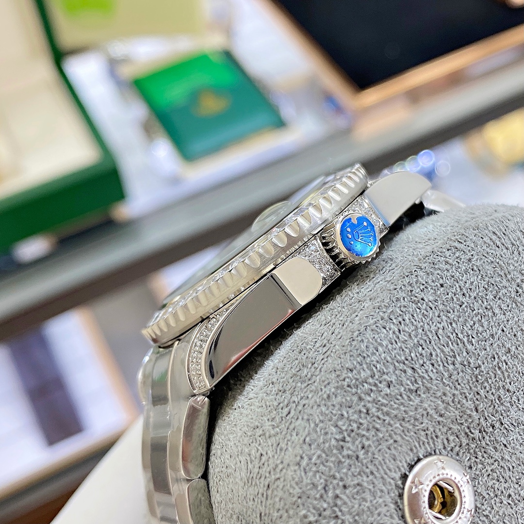 Rolex Watch  - DopestKickz