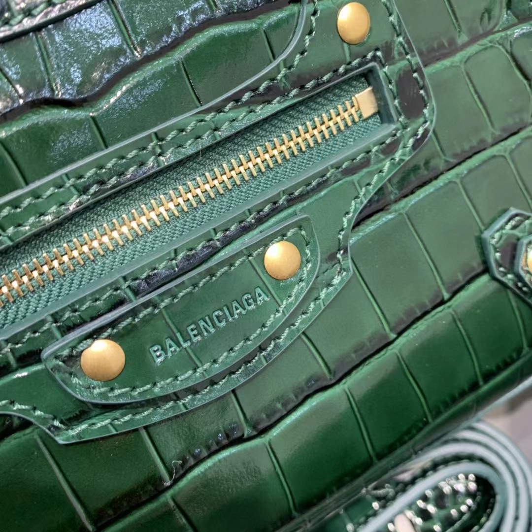 Balenciaga Handle Bag （22-16.5-9cm） - DopestKickz