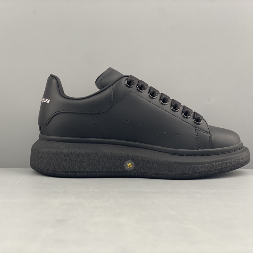 Alexander Mqueen Low-Top Sneakers     - DopestKickz