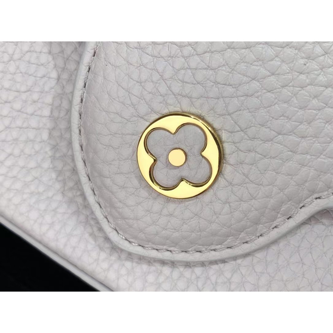 Louis Vuitton Capucines Mini Handbag (21 x 14 x 8 cm) - DopestKickz