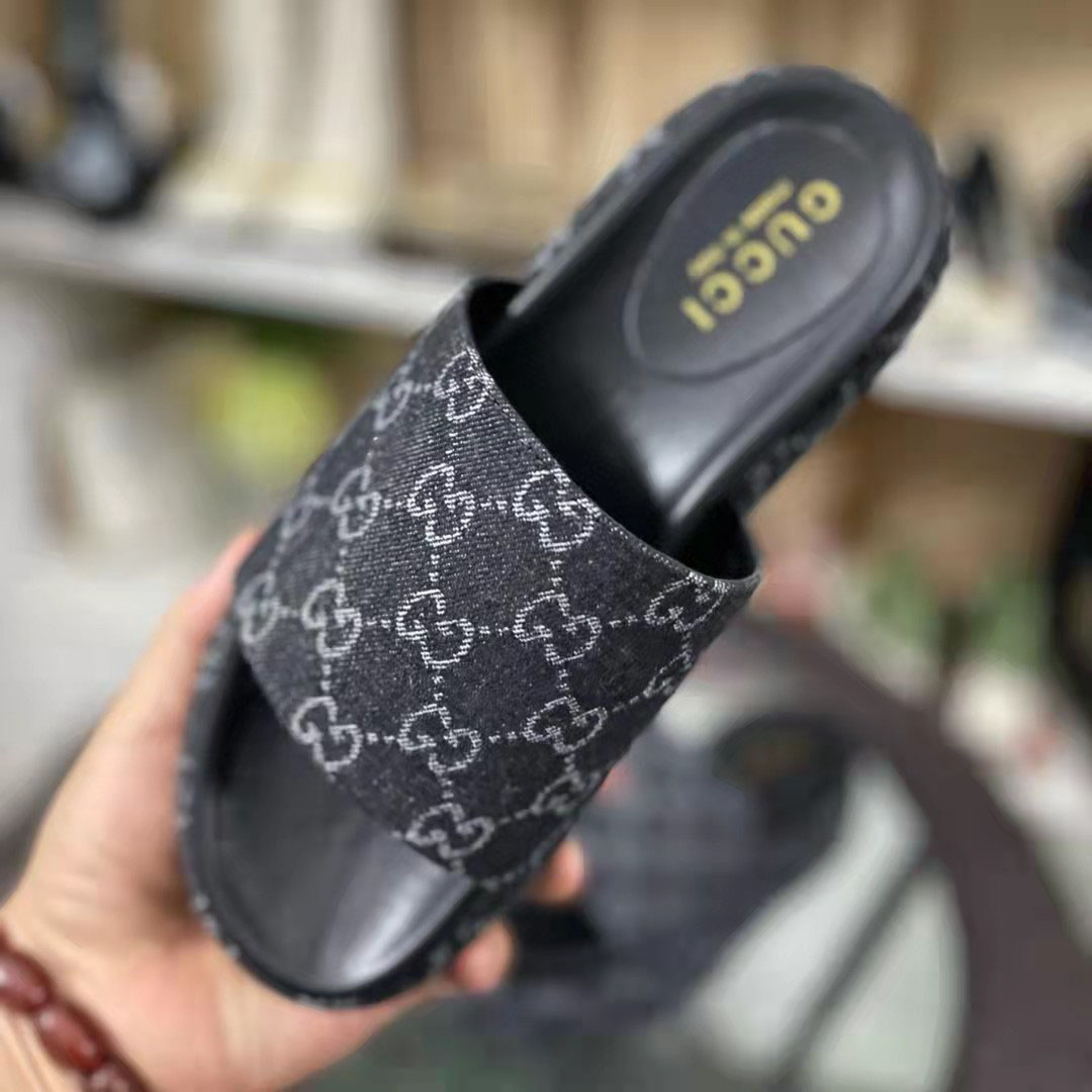 Gucci Women's Platform Slide Sandal - DopestKickz