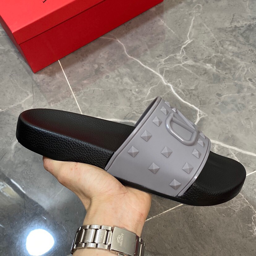 Valenti  Garavani Summer V Logo Singature Sandal In Grey - DopestKickz