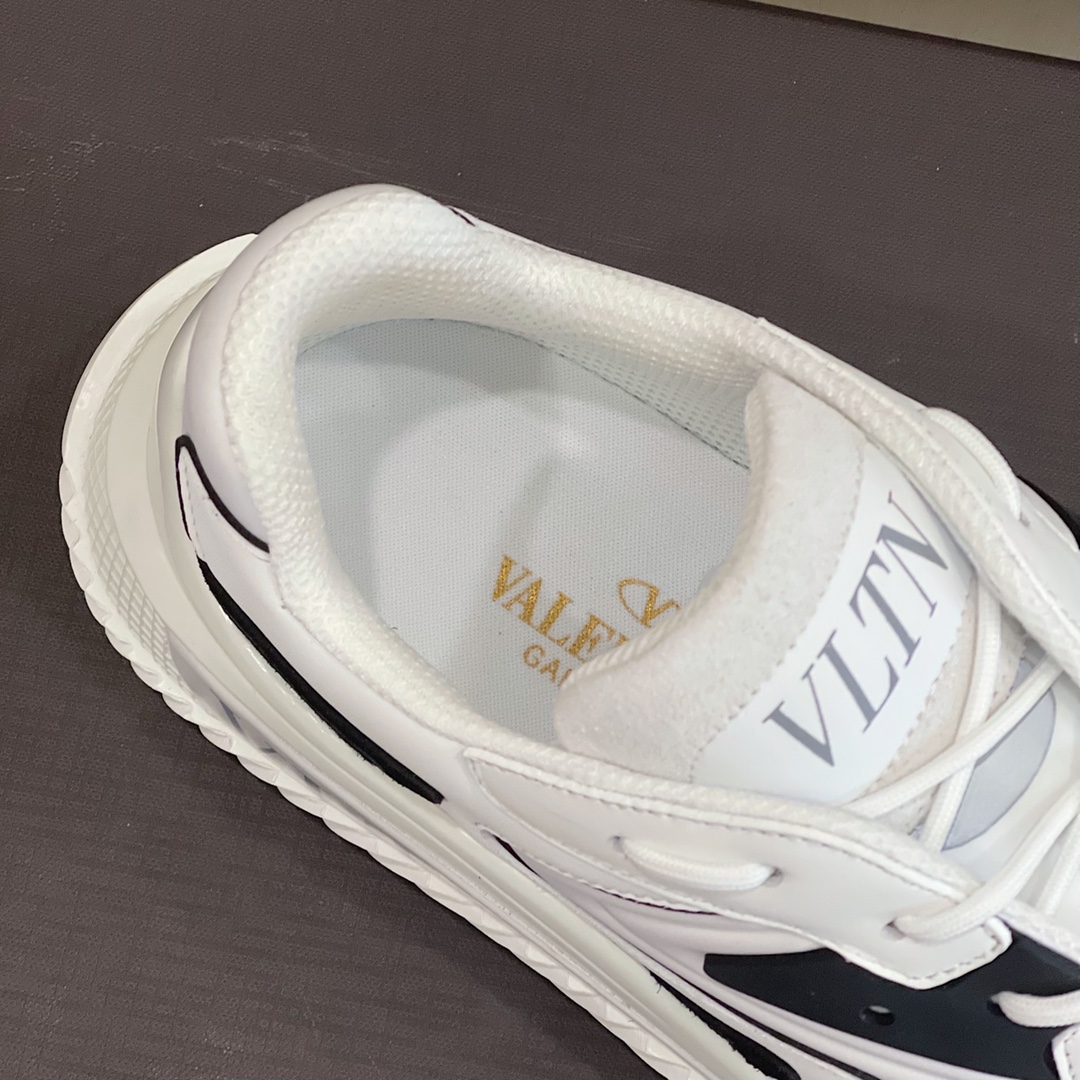 Valenti Wade Runner Sneaker - DopestKickz