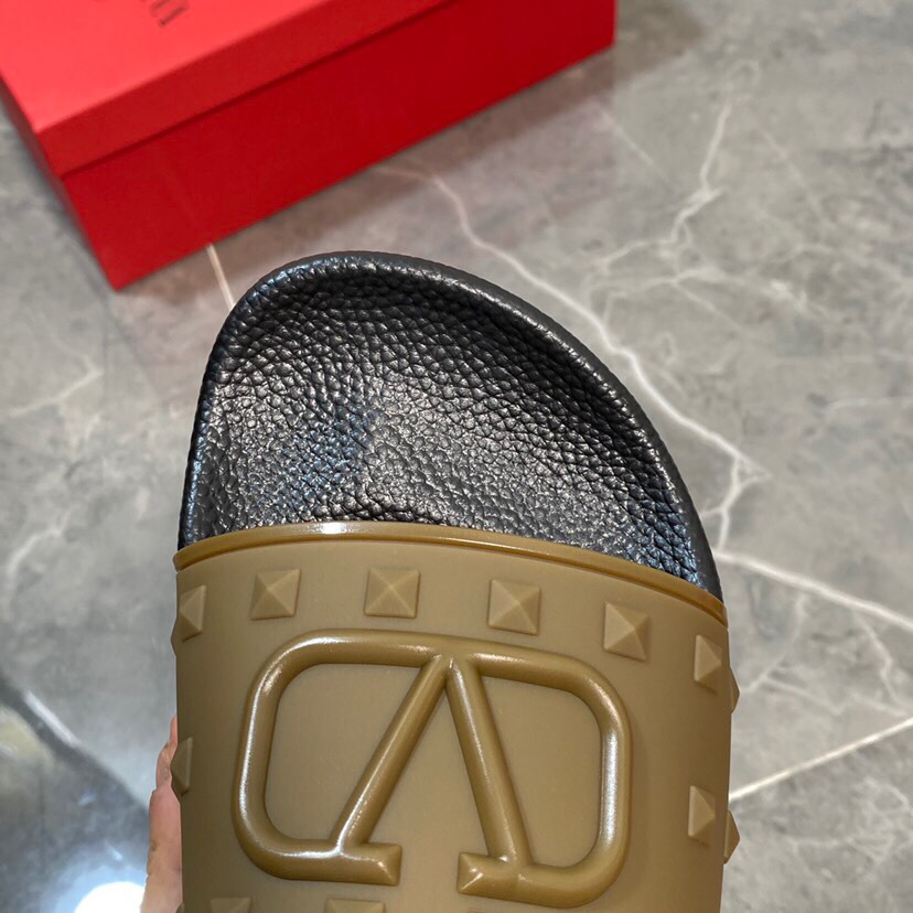 Valenti  Garavani Summer V Logo Singature Sandal In Brown - DopestKickz