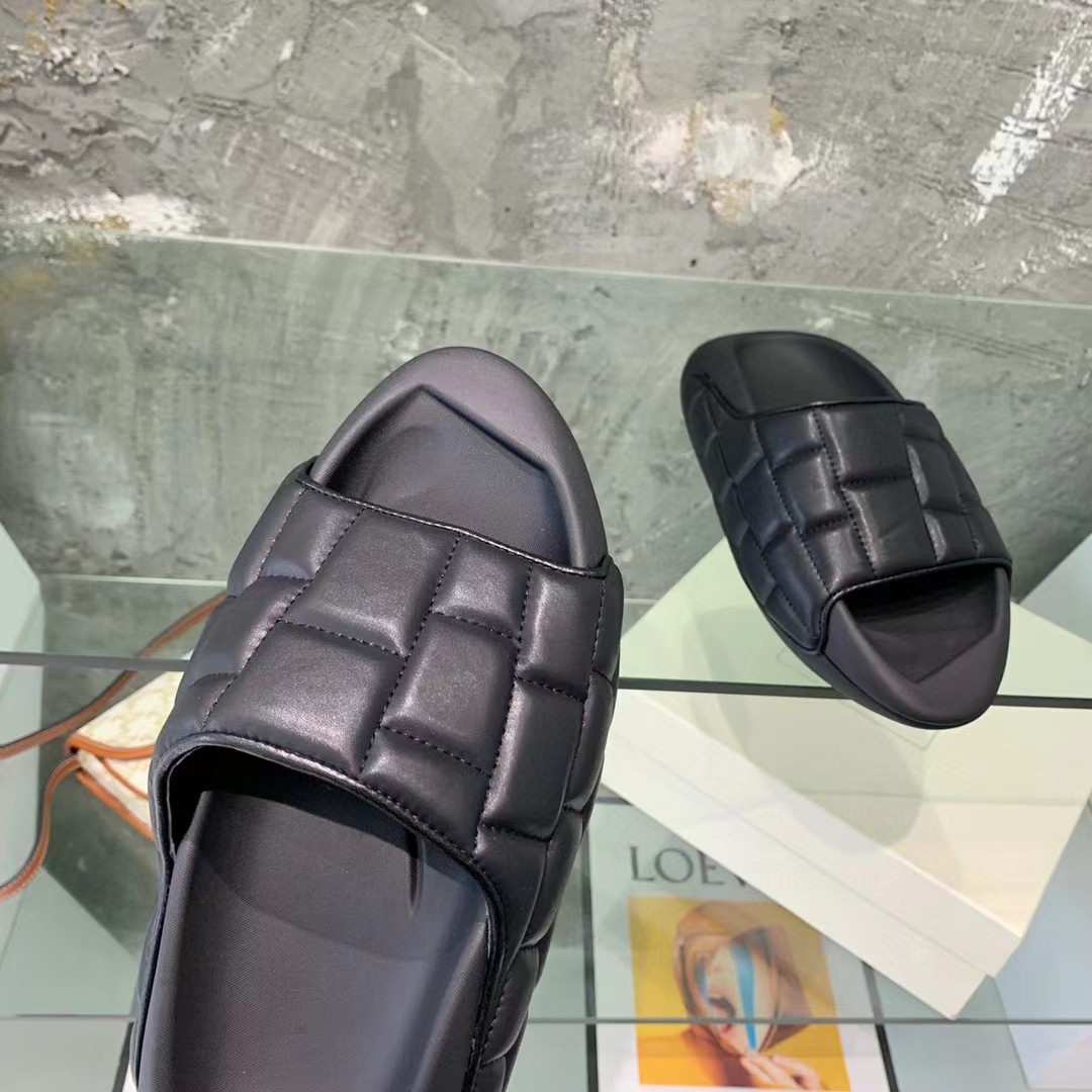 Balmain B-IT Quilted Leather Slides - DopestKickz