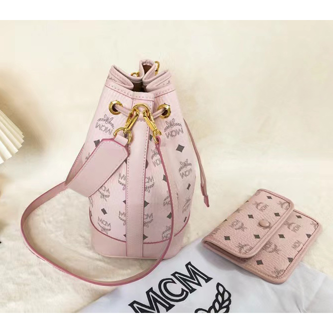 MCM Dessau Drawstring Bag (35-30-17.5CM) - DopestKickz