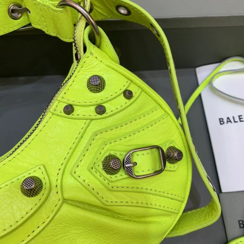 Balenciaga Le Cagole Shoulder Bag(26-12-6cm) - DopestKickz